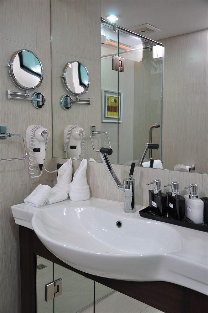 Palms @ Sukhumvit Executive Suite Bangkok Exterior foto