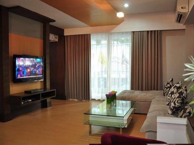 Palms @ Sukhumvit Executive Suite Bangkok Exterior foto