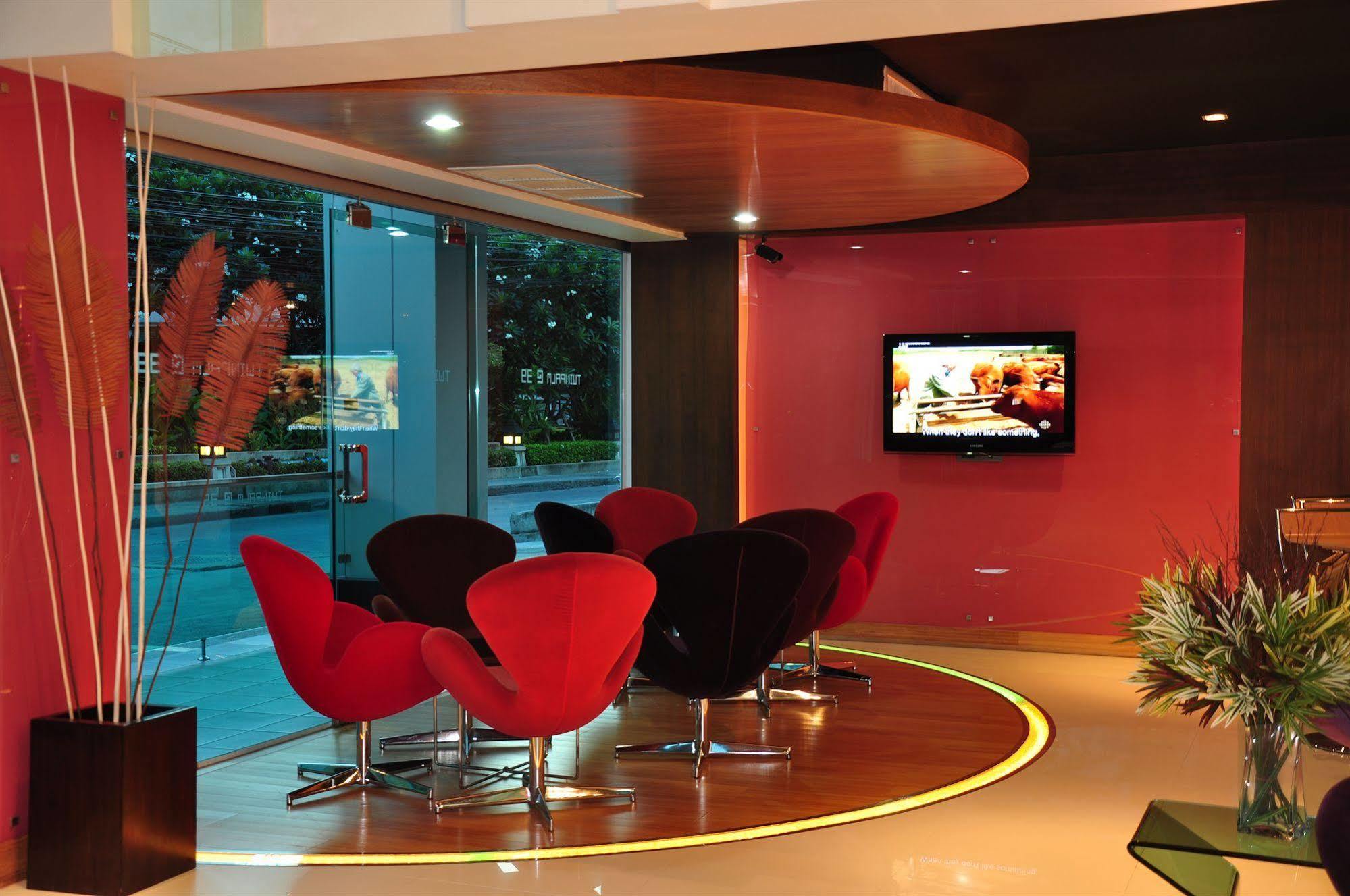 Palms @ Sukhumvit Executive Suite Bangkok Exterior foto